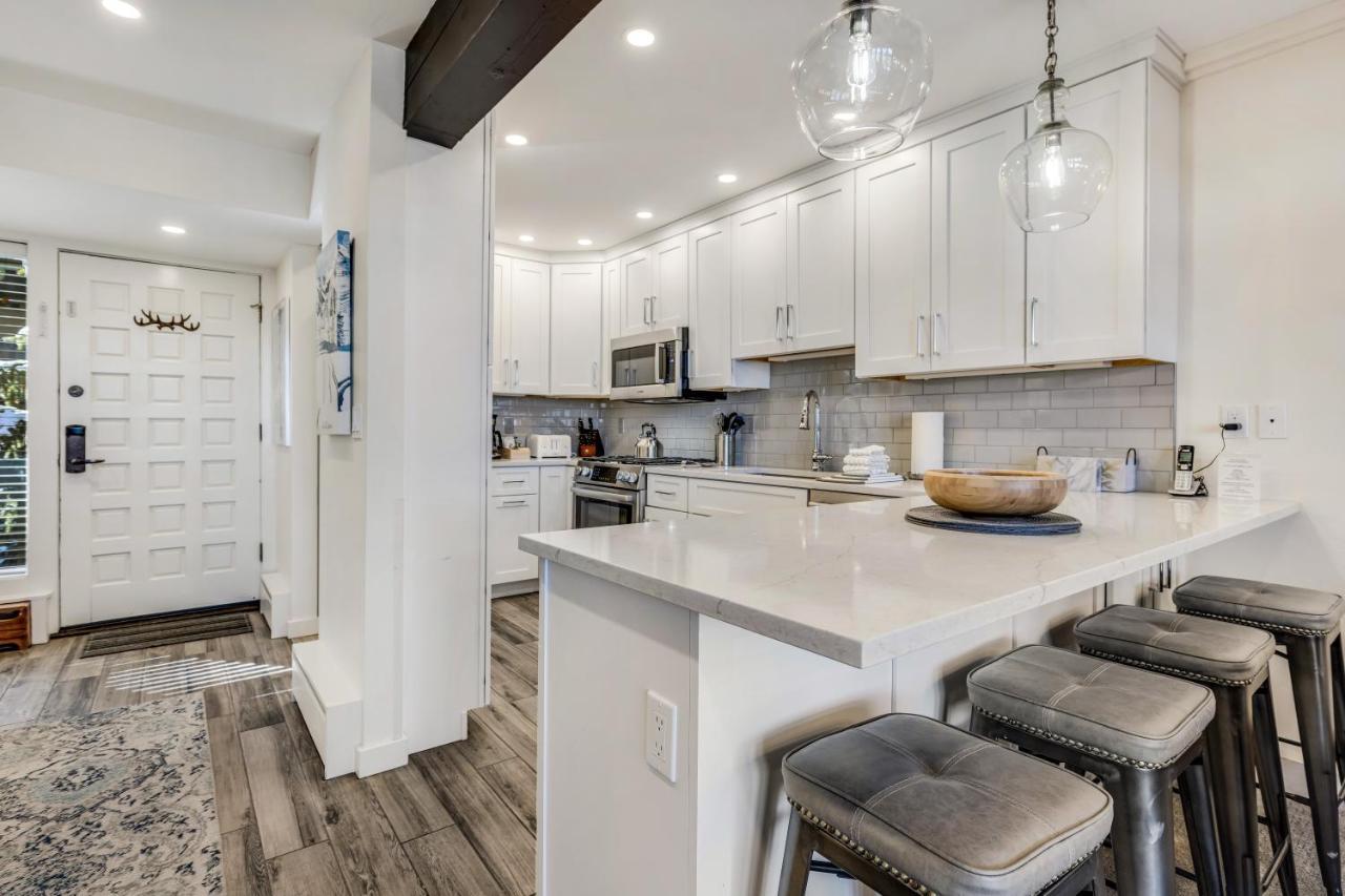 Interlude Condominiums 3-Bedroom Unit 301 Snowmass Village Bagian luar foto