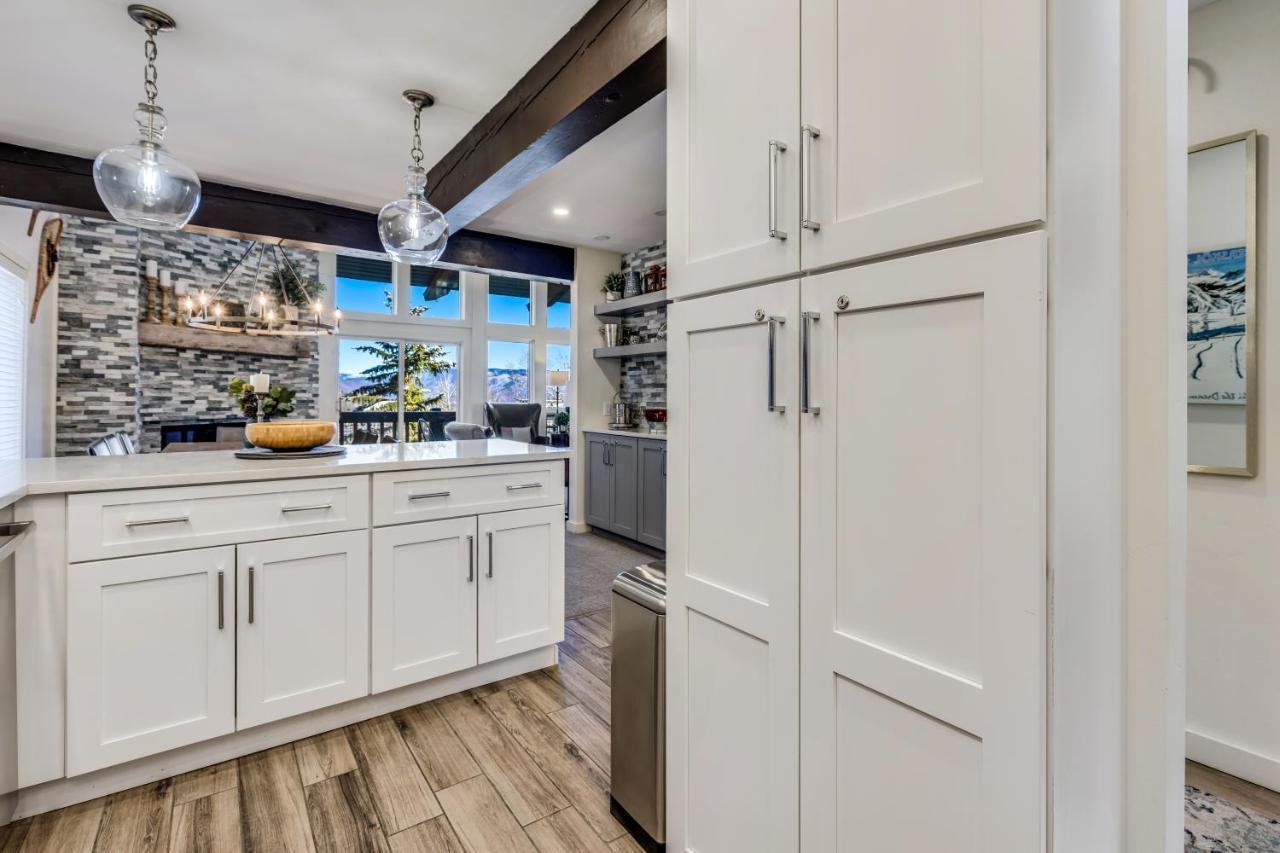 Interlude Condominiums 3-Bedroom Unit 301 Snowmass Village Bagian luar foto