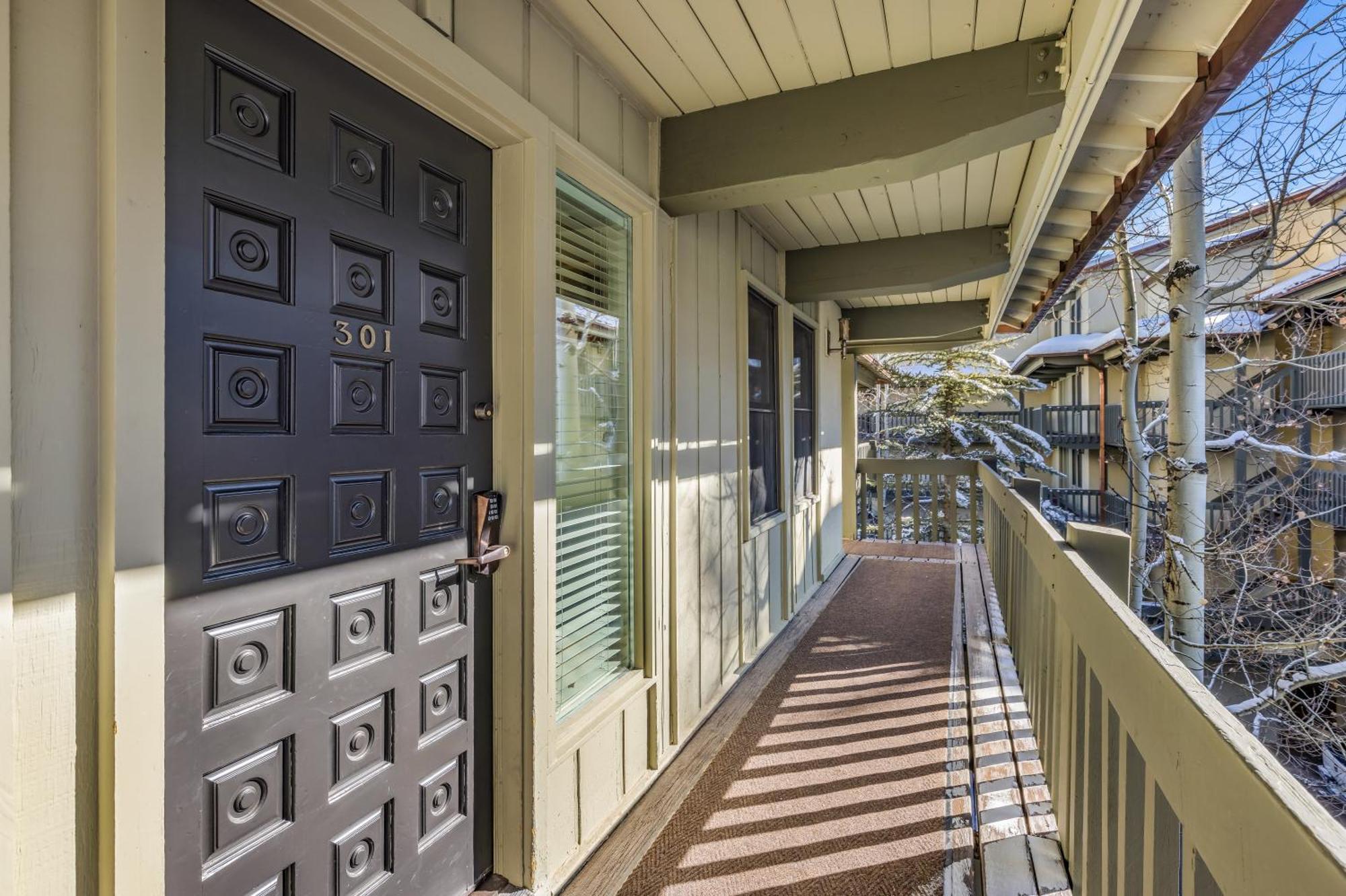 Interlude Condominiums 3-Bedroom Unit 301 Snowmass Village Bagian luar foto